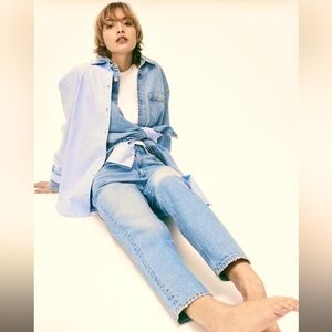 H and M high waisted slim fit mom jeans; size 4